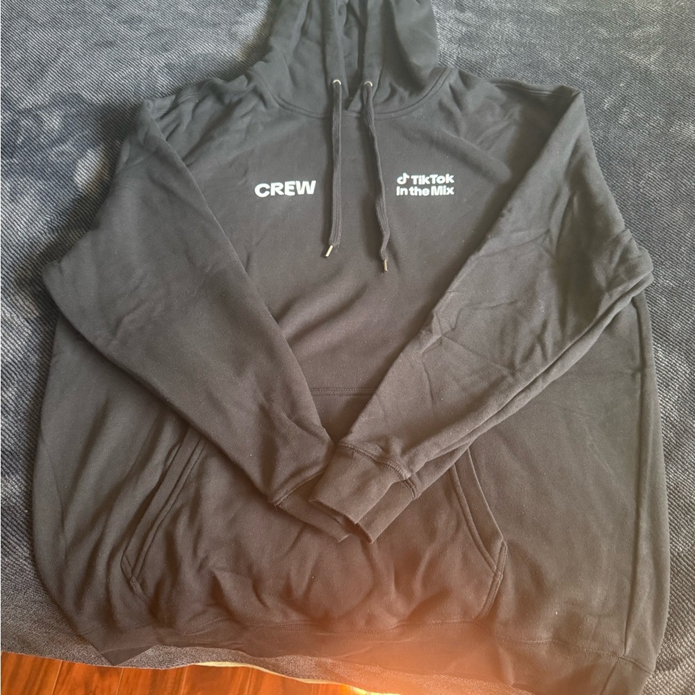 Black Crew TikTok Hoodie for Men